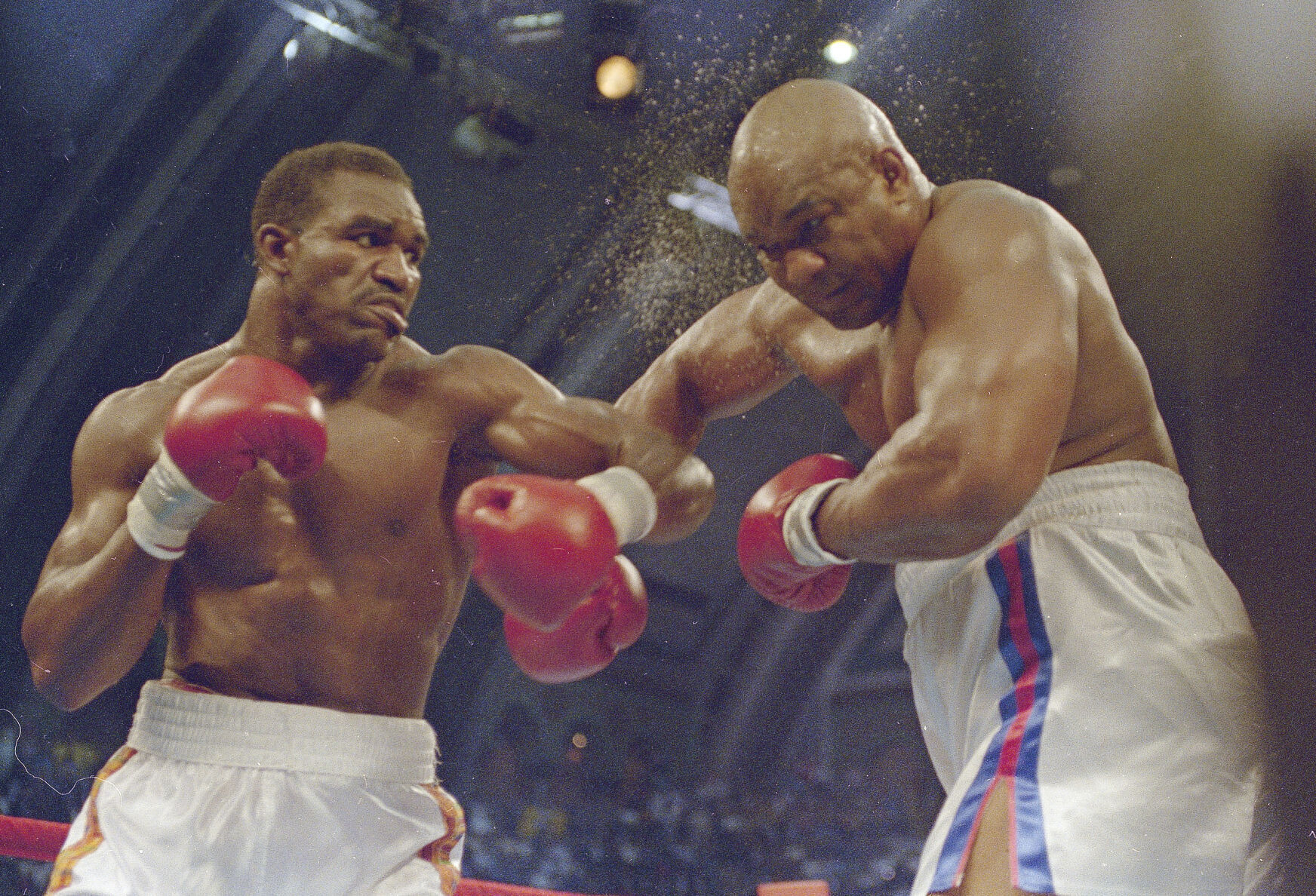 1991: Evander Holyfield retains world heavyweight title with decision over George Foreman
